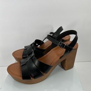 SM New York Winter Heel Size 9.5M NEW